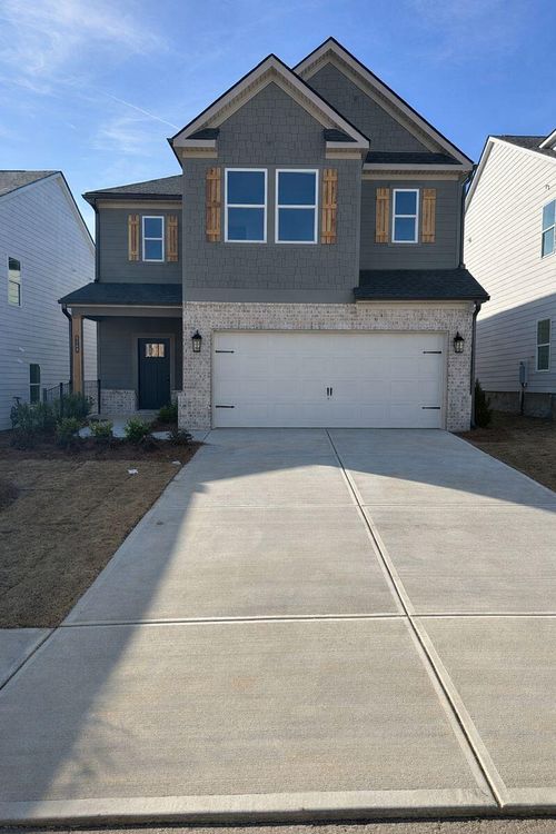 9168 Glimmer Ln, Ooltewah, TN, 37363-2307 | Card Image