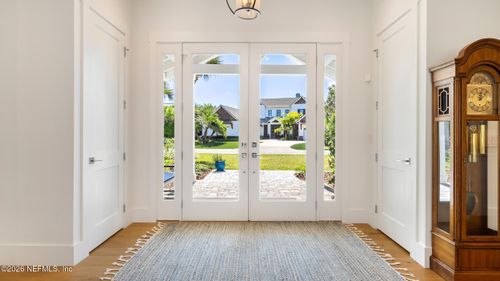 113 Mills Ln, JACKSONVILLE BEACH, FL, 32250-5819 | Card Image