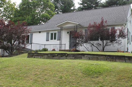 834 Northwestern Ave, Wooster, OH, 44691-2720 | Card Image