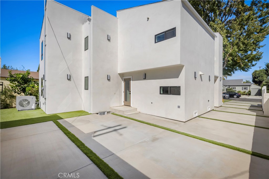 Residential in Los Angeles