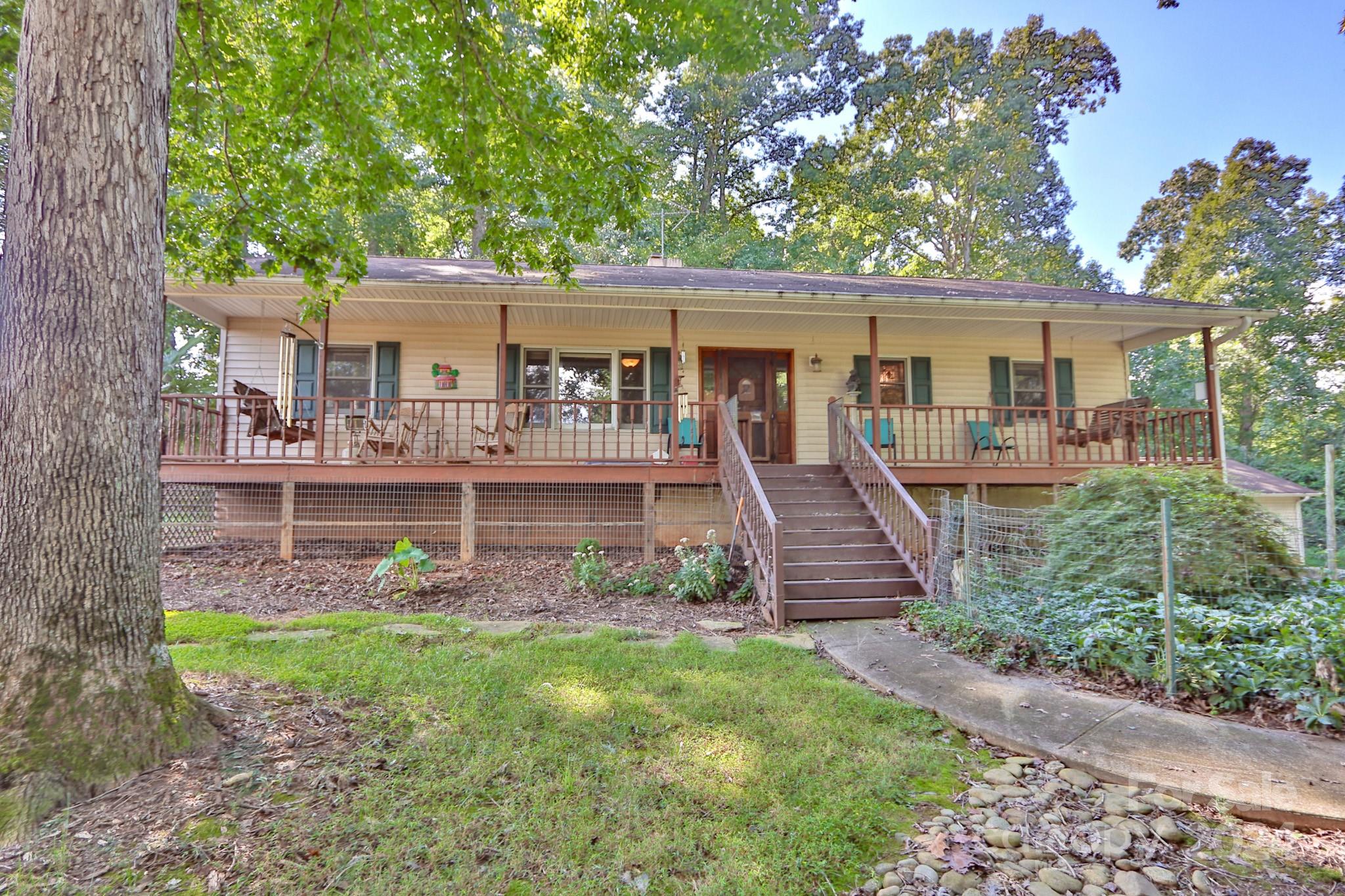 Aquilla Creek Rd, East Bend, NC 27018