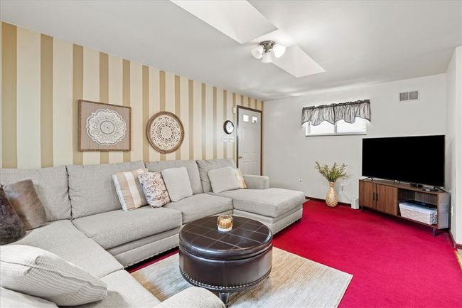 345 Grove St, House other with 3 bedrooms, 2 bathrooms and null parking in Mc Kees Rocks PA | Image 12