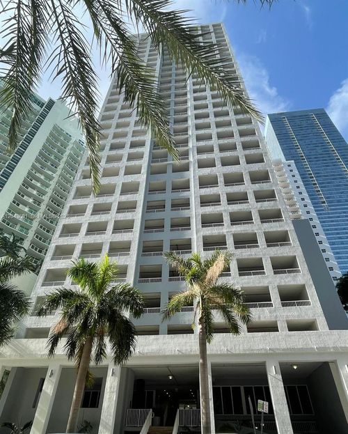 1804-170 Se 14th St, Miami, FL, 33131-3339 | Card Image