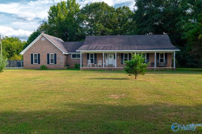 392 County Road 337, House other with 3 bedrooms, 2 bathrooms and null parking in Moulton AL | Image 1