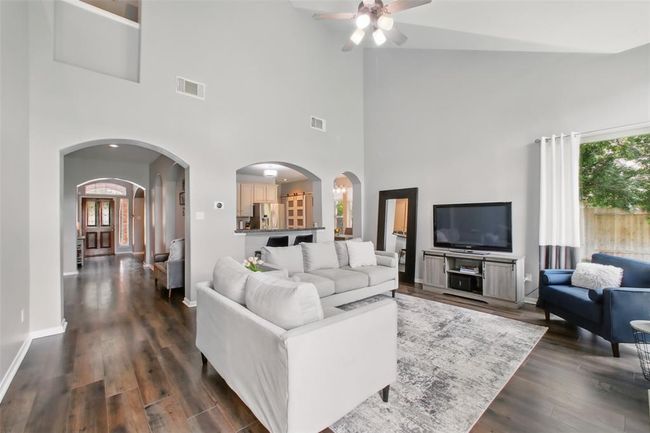 9103 Huckinston Ct, House other with 4 bedrooms, 3 bathrooms and 2 parking in Spring TX | Image 8