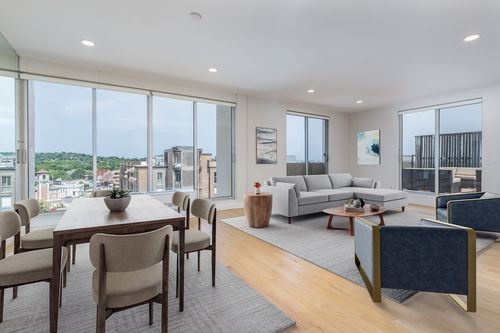ph1208-33 Pond Ave, Brookline, MA, 02445-7163 | Card Image