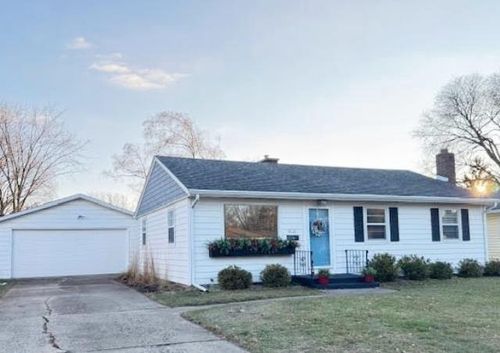 6715 North Ave, Middleton, WI, 53562-2732 | Card Image