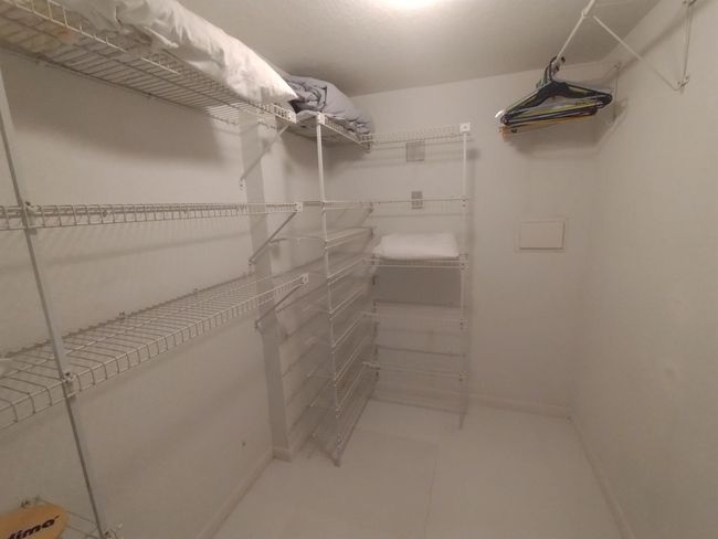 APT-218B - 4502 N Federal Hwy, Condo with 2 bedrooms, 2 bathrooms and null parking in Lighthouse Point FL | Image 18