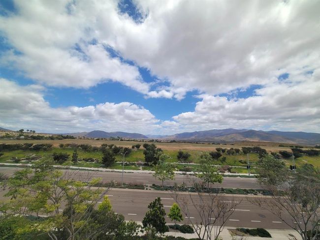 UNIT-2 - 2072 Tango Loop, Condo with 4 bedrooms, 3 bathrooms and 2 parking in Chula Vista CA | Image 14