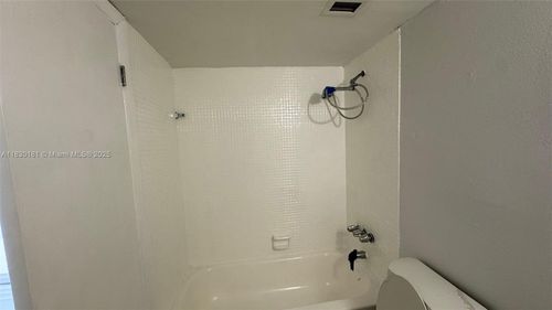 311-484 Nw 165th Street Rd, Miami, FL, 33169-6461 | Card Image