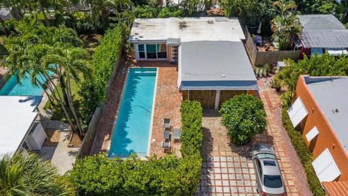 616 Claremore Dr, West Palm Beach, FL, 33401-7636 | Card Image