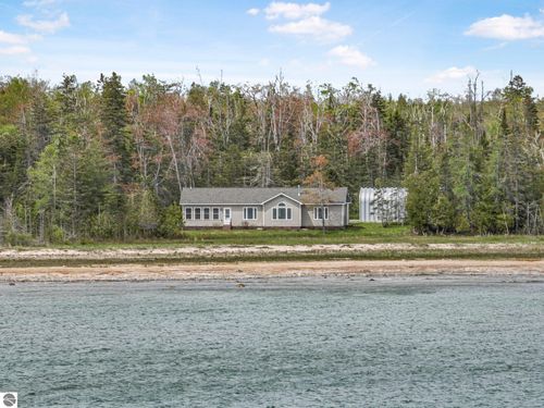 21495 Us Highway 23 N, Millersburg, MI, 49759-9477 | Card Image