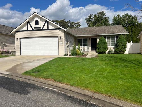1574 Foxglove Ave, Richland, WA, 99352-8567 | Card Image