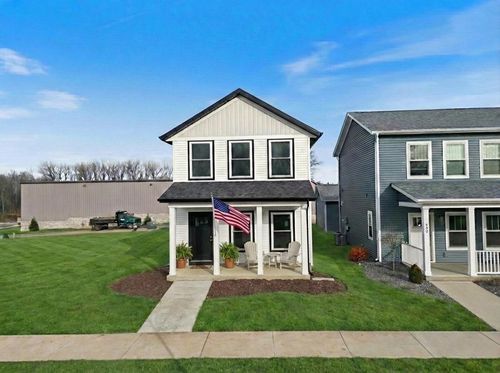 640 W Main St, Warsaw, IN, 46580-2736 | Card Image