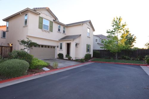 909 Blossom Rock Ln, Folsom, CA, 95630-7848 | Card Image