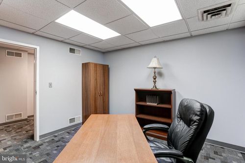 202-1525 Cedar Cliff Dr, CAMP HILL, PA, 17011-7707 | Card Image
