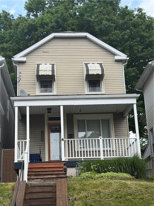 1326 Woodmont Ave, New Kensington, PA, 15068 | Card Image
