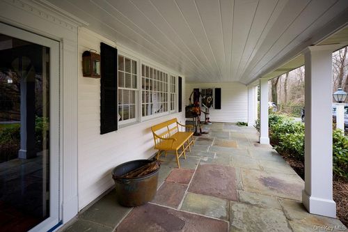 8 Nancys Ln, Pound Ridge, NY, 10576-1816 | Card Image