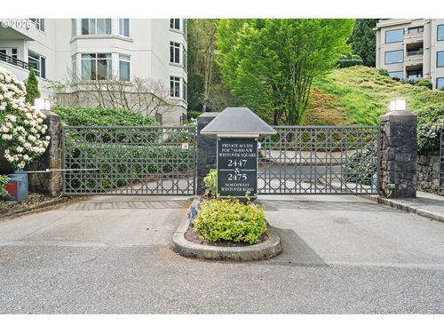 742 Nw Westover Sq, Portland, OR, 97210 | Card Image