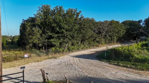 1957 Prairie Grove Rd, Valley View, TX, 76272-4554 | Card Image