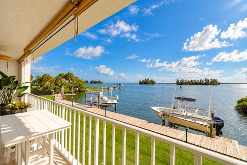 60076009-6007/6009 River Run Drive, Sebastian, FL, 32958 | Card Image