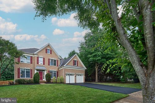 15814 Dunbars Sawmill Dr, HAYMARKET, VA, 20169-8111 | Card Image
