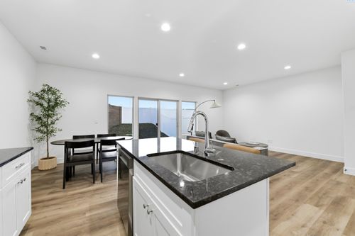 7423 Grapevine Ct, West Richland, WA, 99353-5585 | Card Image