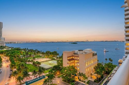 a-1650-1717 N Bayshore Dr, Miami, FL, 33132-1154 | Card Image
