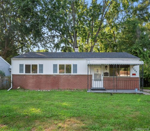1369 Candlewood Ln, Ypsilanti, MI, 48198-3111 | Card Image