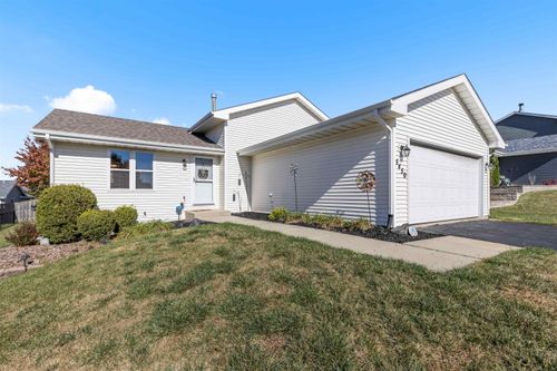 5450 Pocono Dr, Loves Park, IL, 61111-7183 | Card Image