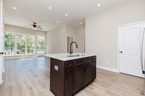 1009 Northside Dr, Perry, GA, 31069-3345 | Card Image