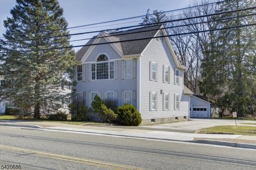 27 Main St, Sparta, NJ, 07871-1903 | Card Image