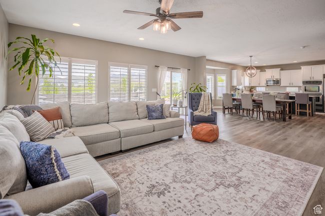 9061 Clubhouse Ln, House other with 4 bedrooms, 3 bathrooms and 3 parking in Eagle Mountain UT | Image 5