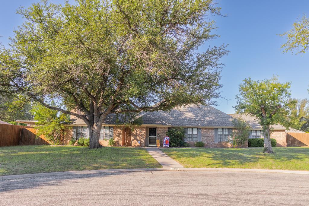 Green Valley Cir, San Angelo, TX 76904