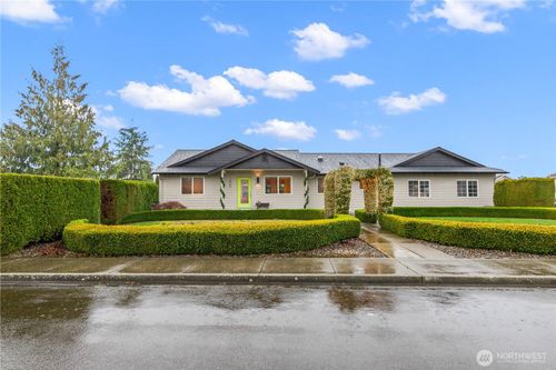 1809 Pine Cir, Lynden, WA, 98264-9121 | Card Image