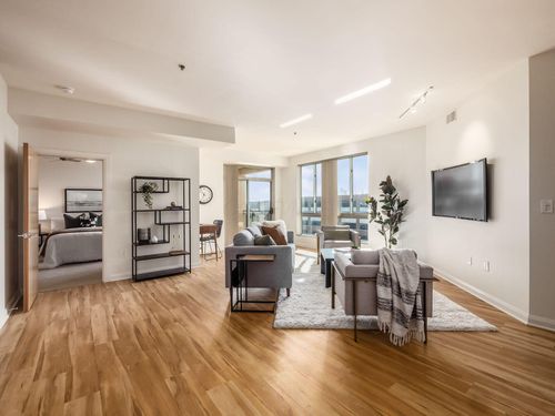 apt-607-196 S Grant Ave, Columbus, OH, 43215-8366 | Card Image