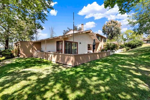 16-6050 Henderson Dr, La Mesa, CA, 91942-4012 | Card Image