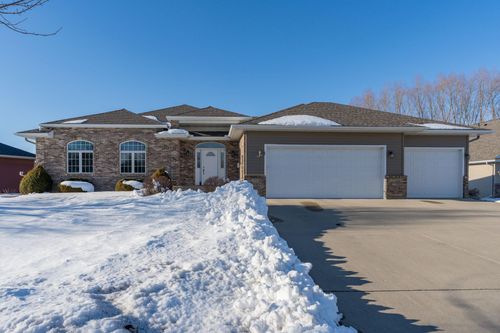 105 Foxborough Ln, Eagle Lake, MN, 56024-8605 | Card Image