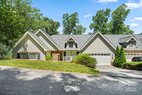 107 Poppy Ln, Asheville, NC, 28803-8678 | Card Image