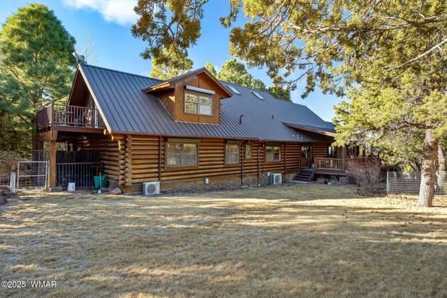 Rear Exterior | Image 44