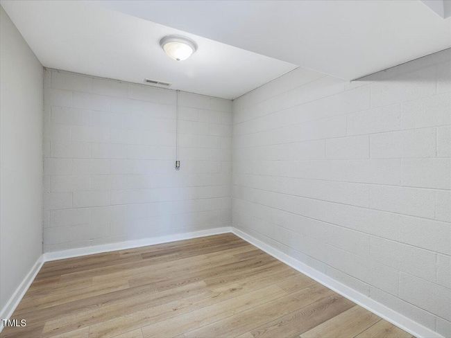 35-Room | Image 34