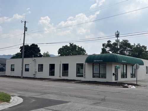 2600 Ward Avenue, La Crosse, WI, 54601 | Card Image