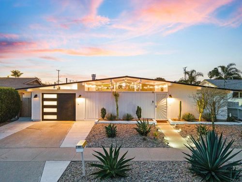 3430 Las Vegas Dr, Oceanside, CA, 92054-3812 | Card Image