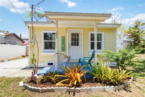 233 N New York Ave, Englewood, FL, 34223-2957 | Card Image