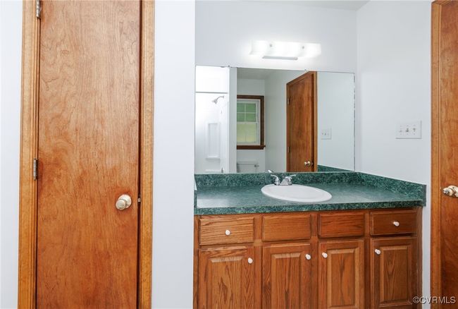 Primary ensuite | Image 16