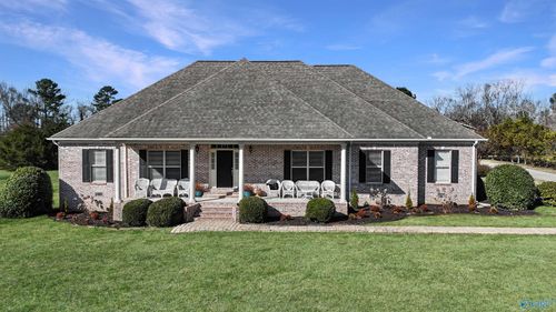388 Depreast Rd, Hartselle, AL, 35640-6622 | Card Image