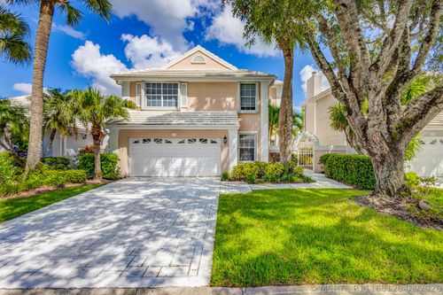 17 Selby Ln, Palm Beach Gardens, FL, 33418-7142 | Card Image