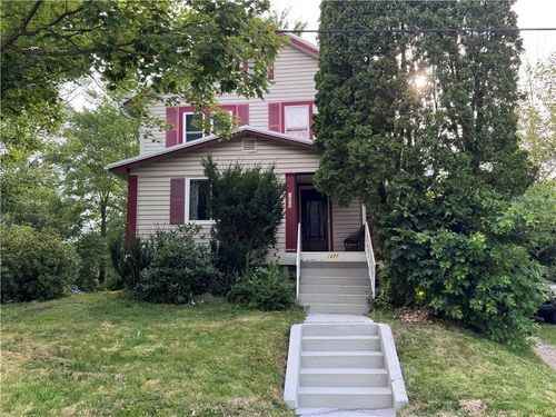 1077 Bechtol Ave, Sharon, PA, 16146-3505 | Card Image