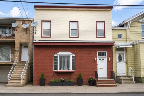 134 70th St, Guttenberg, NJ, 07093-3406 | Card Image