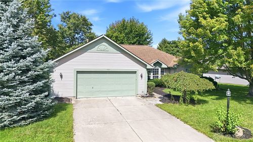 105 Buckcreek, Englewood, OH, 45322 | Card Image